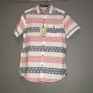 FREE PLANET BUTTON UP T-SHIRT